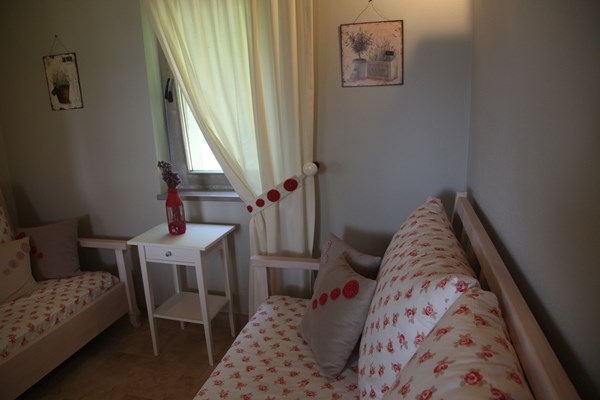 Pictures of the Rooms, Anka - Bozcaada Mavi Karga